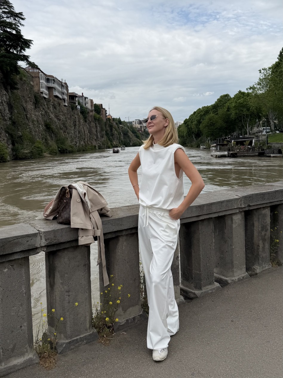 Костюм ФРЕЙМ (молочный)