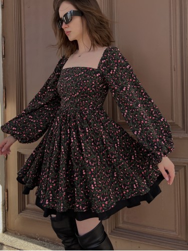 Платье Сиеста (розовые цветы на черном)