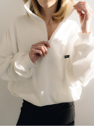 Свитшот с горлом (молочный)