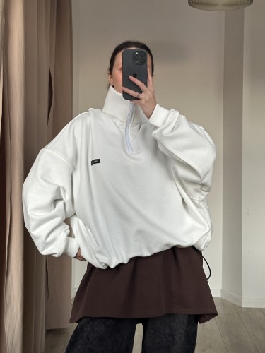 Свитшот с горлом (молочный)